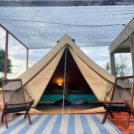 Rembulan Escape Bell Tent 2 Kampung Penarik Exteriör bild