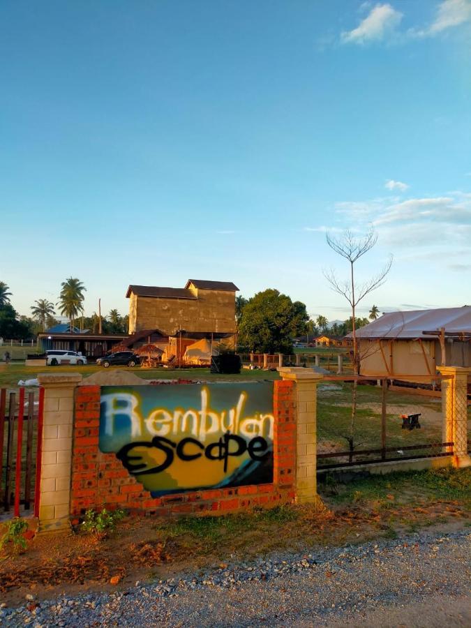 Rembulan Escape Bell Tent 2 Kampung Penarik Exteriör bild